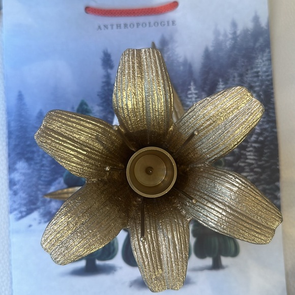 Anthropologie Gold Metal Flower Candle Holder NWT SOLD OUT x 1 - Picture 3 of 10